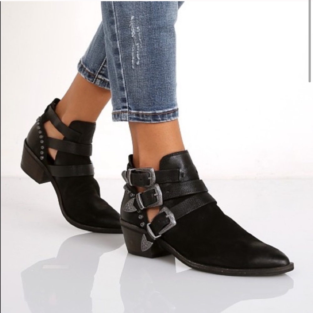 Dolce Vita Spur Studded Ankle Booties